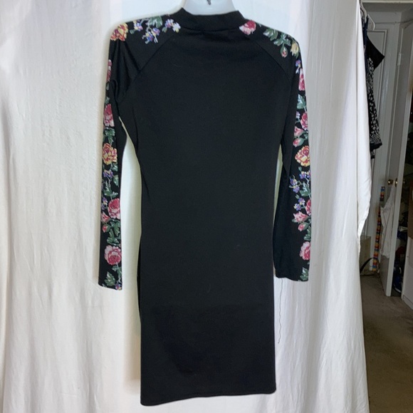 Super cute black jersey dress - Picture 2 of 3